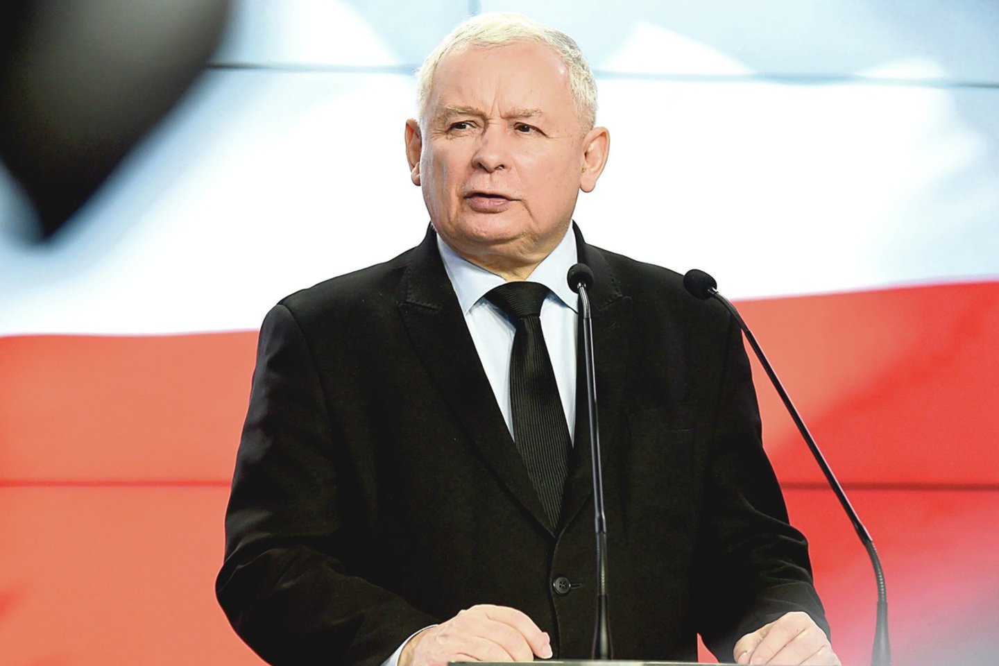 J.Kaczynskis tikino, kad dėl amžiaus ir metų, praleistų politikoje, artėja laikas partijos pirmininko postą perduoti kitam.
