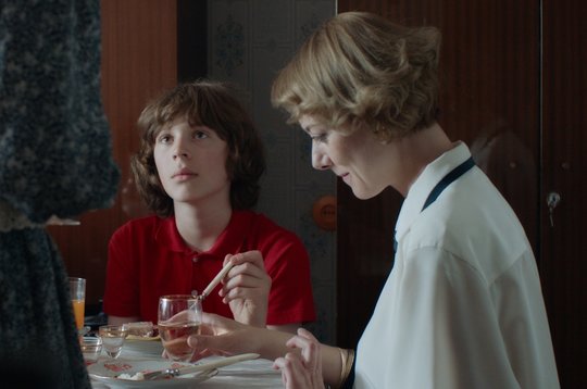 Pasirodė išeivijos režisieriaus Tomo Vengrio filmo „Gimtinė” treileris: apie rojų, kurio nėra