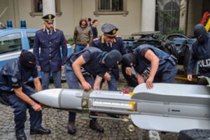 Italijoje konfiskuota raketa anksčiau priklausė Katarui ir buvo parduota trečiajai šaliai