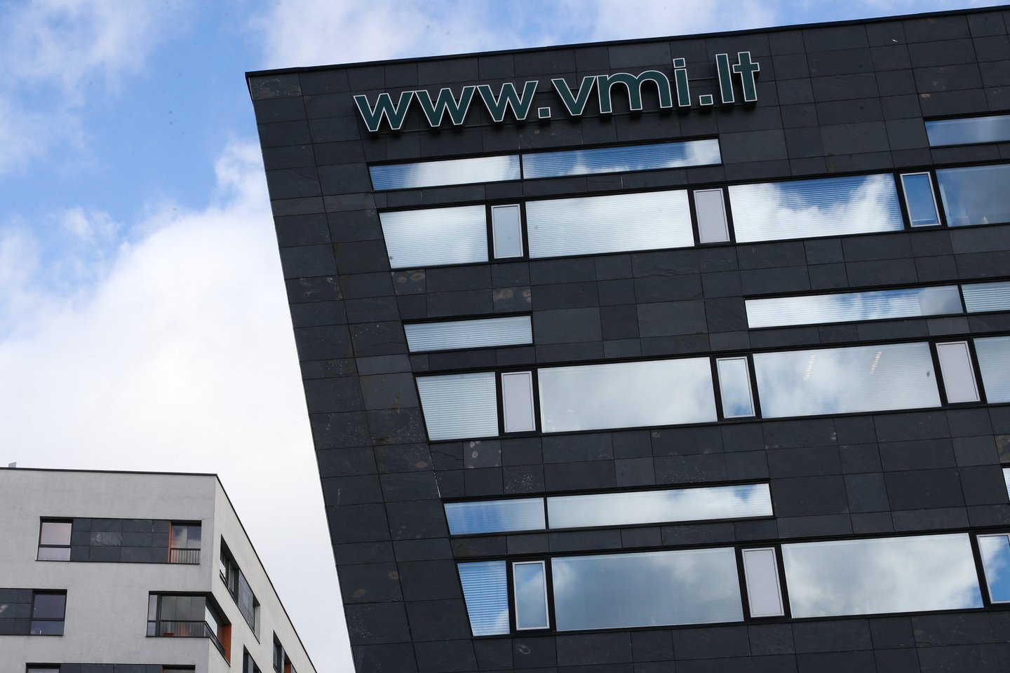  Valstybinei mokesčių inspekcijai (VMI) dėl asmens duomenų apsaugos pažeidimų gresia bauda iki 60 tūkst. eurų, skelbia portalas „Verslo žinios”. <br>R.Danisevičiaus nuotr.