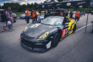 1006 km lenktynėse startuos 38 komandos: prognozuoja „Porsche“ ir „Lamborghini“ kovą