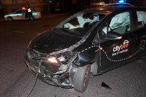 „CityBee“ automobilius vogę ir niokoję jaunuoliai rėžė: „Norėjome padaryti įspūdį merginoms“