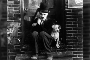 Charlie Chaplinas Amerikos kiną iškėlė į aukštumas, o Amerika atsidėkojo keistai – atėmė pilietybę