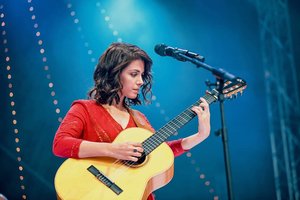 Katie Melua muzika užbūrė Trakų pilį