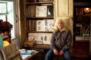 Senas Hipis atvers savo muzikos albumų kolekcijos lobius