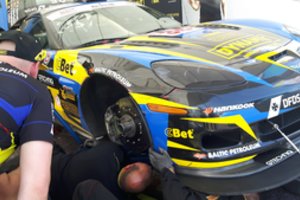 „Dynami:t Energy“ komanda dėl sudaužyto „Corvette“ griebėsi paskutinio šiaudo