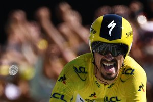 Trumputį 13-ąjį „Tour de France“ lenktynių etapą laimėjo prancūzas J. Alaphilippe‘as