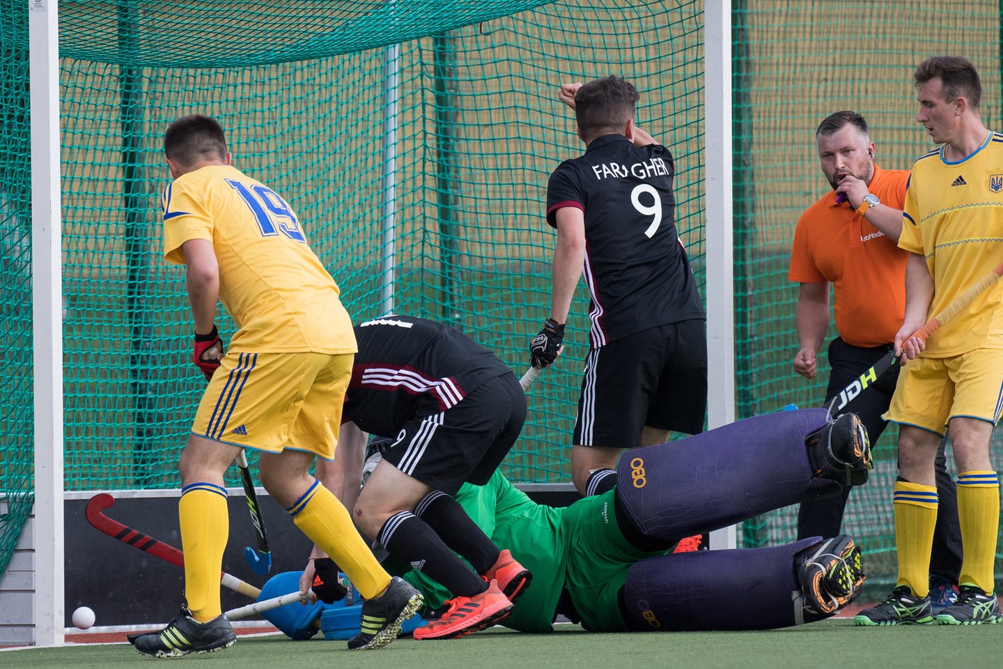 Europos čempionato žolės riedulio mačą Vilniuje žaidė Velso ir Ukrainos jaunieji sportininkai <br> A.Pliadžio nuotr.