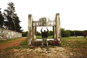 Užsimoję pakeisti buvusį memorialą komjaunuoliams susidūrė su netikėta kliūtimi 