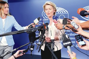U. von der Leyen – stereotipus laužanti daugiavaikė motina, kuri kantriai siekė viršūnės