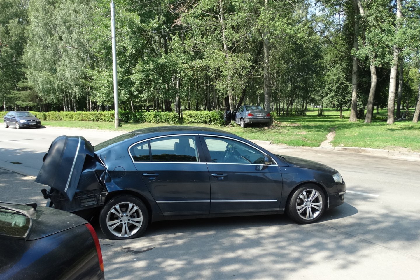  Kaune susidūrė BMW ir „Volkswagen Passat“.<br> A.Karaliūno nuotr.