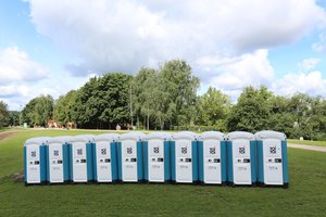 Rietenos teismuose poilsiautojams nerūpi – tualetai naudojami pagal paskirtį