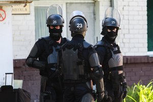 Maištas Pravieniškėse: kaliniai užsibarikadavo, vyko kratos, surengė vadinamą Jūros šventę