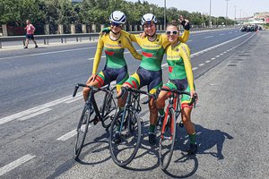 Sužibėjo dviratininkė, stebuklus vėl išdarinėjo plaukikas