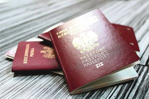 Lenkijoje neregėta naujovė: už paso kopijavimą grės kalėjimas