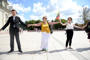 Baltijos kelio trisdešimtmetis bus minimas su šūkiu „Baltijos kelias – tai mes“