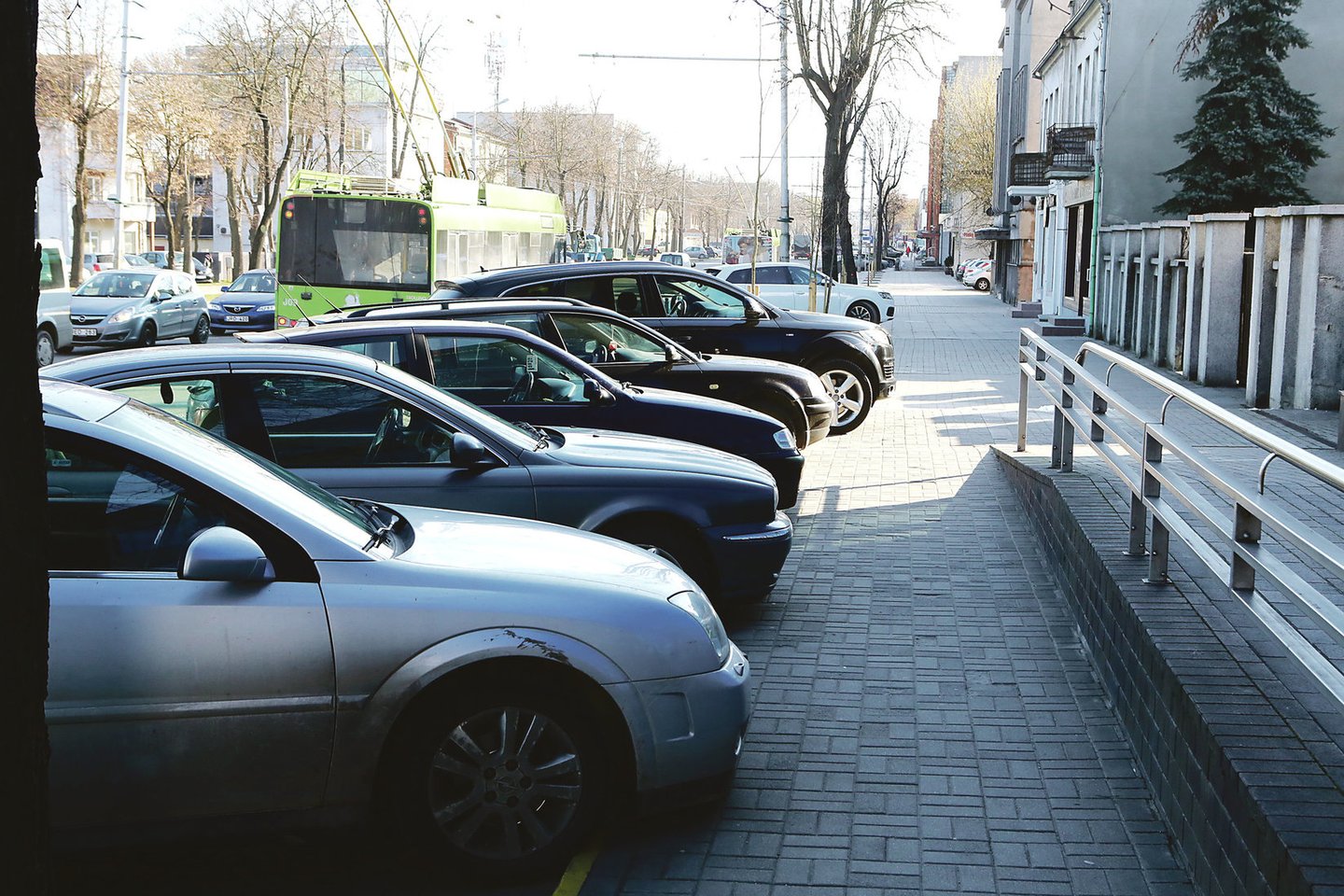 Parkavimo laikas trijose automobilių stovėjimo zonose – mėlynojoje, raudonojoje ir geltonojoje – ilginamas iki 20 val.