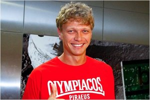 M. Kuzminskas per rinktinės stovyklos pertrauką Palangoje nuvyko į Pirėjų medicinos patikrai