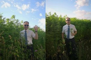 Aurelijus Veryga nepraleido progos papokštauti: įsiamžino šalia pluoštinių kanapių plantacijos