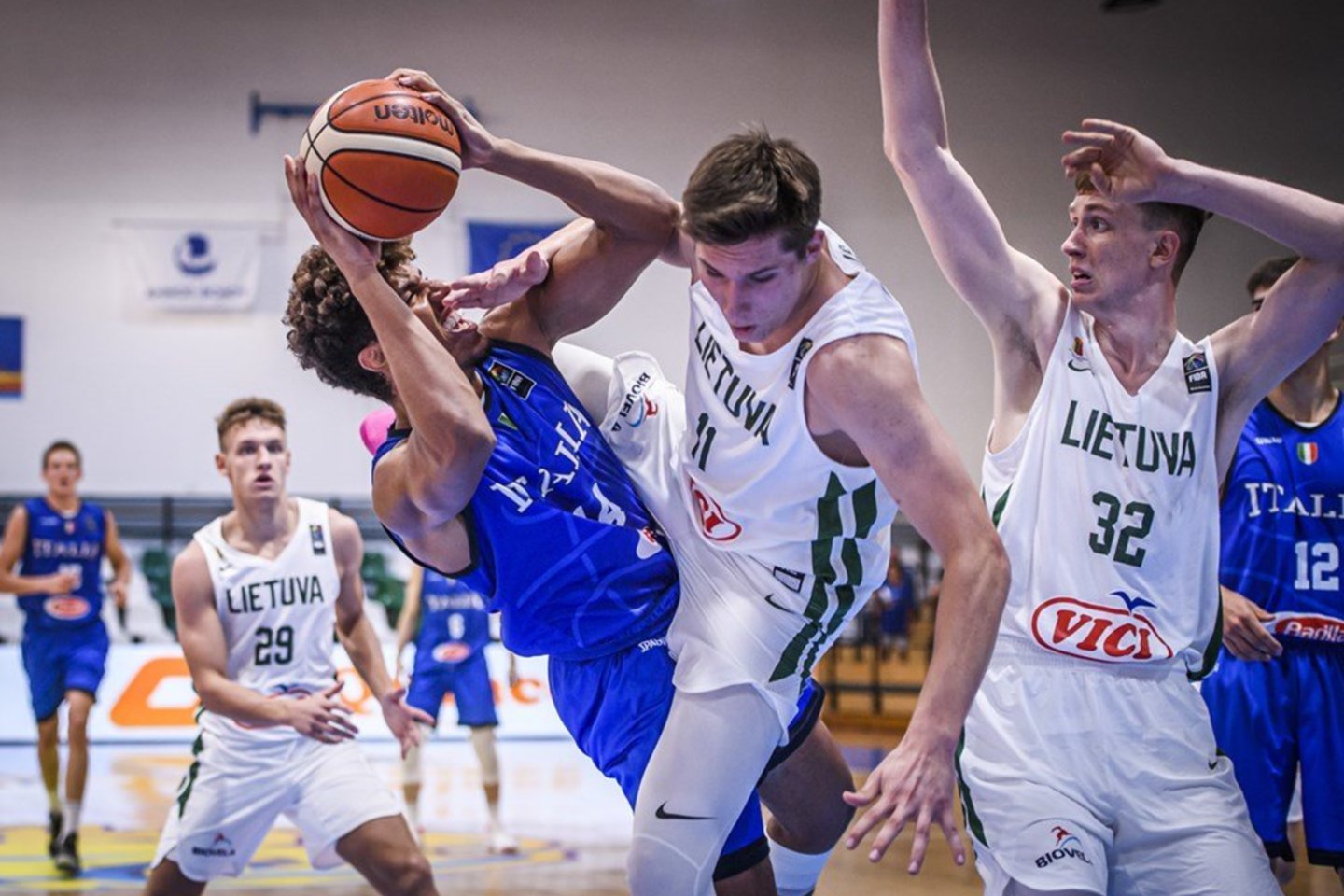  Lietuvos aštuoniolikmečių krepšinio rinktinė nesugebėjo įveikti Italijos <br>FIBA.com nuotr.