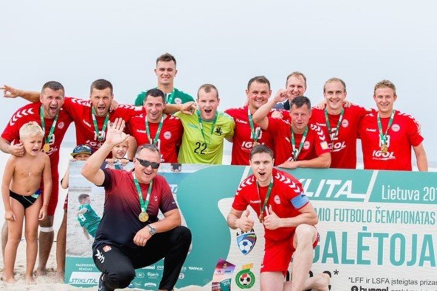  Lietuvos paplūdimio futbolo čempionatą laimėjo „Igol“ komanda.<br> E.Žaldario/LFF nuotr.
