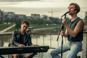 Gabrielius Vagelis pristato jausmingą „Kažkada mane nuves“ akustinę versiją ir kviečia į koncertą