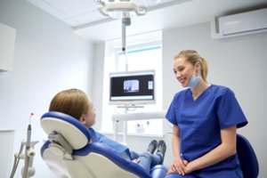 Po vasaros atostogų vizitas pas odontologą gali nustebinti