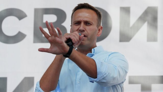 Įtariama, kad Aleksejus Navalnas galėjo būti apnuodytas