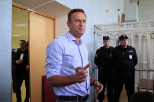 Iš ligoninės išrašytas A. Navalnas bus grąžintas į areštinę nepaisant „apnuodijimo“