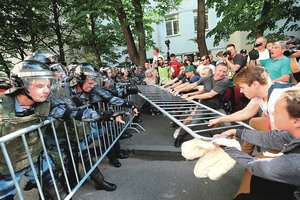 Lazda gali smogti kitu galu? Vakarai susirūpinę dėl Rusijos veiksmų