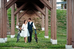 Neįprastas vestuves atšventę kauniečiai giminaičius šokiravo savo medaus mėnesiu