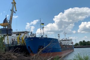 Ukraina areštavo praėjusią savaitę sulaikytą Rusijos tanklaivį