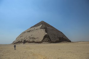 Po 50 metų vėl atidaryta neįprastos formos piramidė: kas ir kodėl ją pastatė?