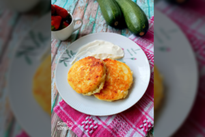 Varškėčiai su cukinijomis taps tikru šios vasaros atradimu