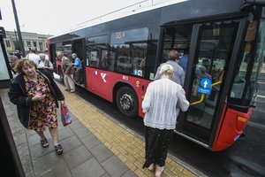 Pasikeitė viešojo transporto bilietų aktyvavimo tvarka mobiliosiose programėlėse
