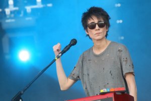 Maskvoje nuo vandalų nukentėjo garsi atlikėja Zemfira: kreipėsi į policiją