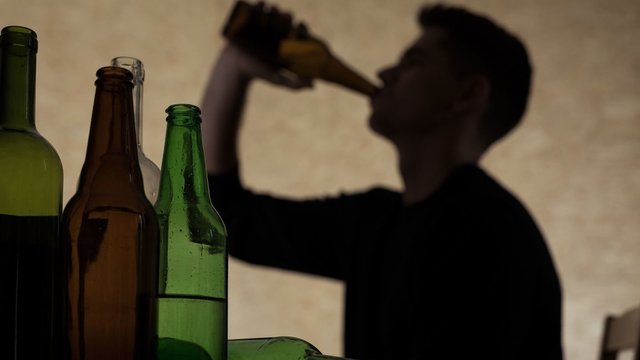 Atliktas tyrimas atskleidė, kur Lietuvoje alkoholio suvartojama daugiausiai