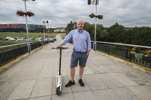 Aktorius Ramūnas Šimukauskas dėl žmonos atsisakė pamėgtos transporto priemonės