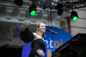 Festivalio „Untold City“ atidarymas: meilės taisyklės suskambo magiškoje erdvėje