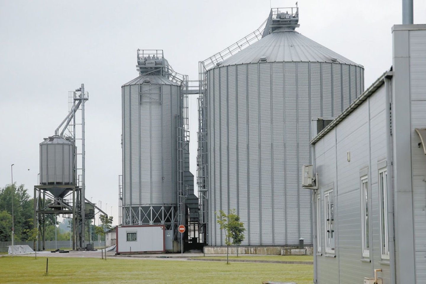 „Kėdainių aruodų“ elevatorius, esantis Babėnų mikrorajone.<br>„Rinkos aikštės“ archyvo nuotr.
