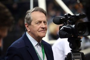 Nusivylęs Vidas Mačiulis dūrė Krepšinio federacijai: ko verta jaunimo piramidė, jei nėra medalių?