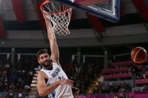 Panamerikos žaidynių pusfinalyje Argentina nokautavo amerikiečius