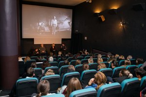 „Kino pasakai“ nepavyksta inicijuoti tyrimo dėl paramos „Skalvijai“