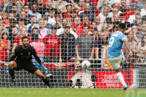 Anglijos futbolo sezono uždanga pakelta: Supertaurėje „Man City“ įveikė „Liverpool“ ekipą