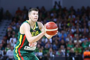 Lietuvos sporto savaitė: krepšinio rinktinės repeticijos ir paskutinį kvapą išleidęs „Stumbras“