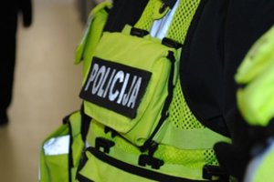 Klaipėdietis su savo alaus bokalu žygiavo nuo baro prie baro, o vėliau juo pamojo pareigūnams