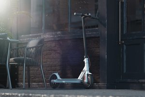 Naujų elektrinių paspirtukų galimybės: gali nuvažiuoti iki 150 km, o greitis prilygsta automobiliui
