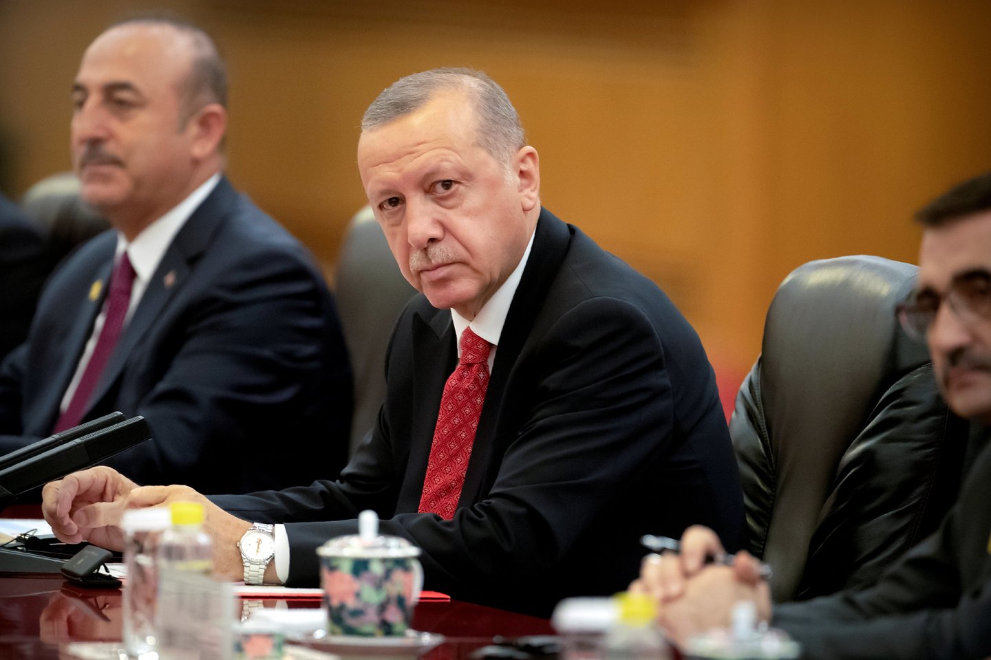  Turkijos prezidentas Recepas Tayyipas Erdoganas antradienį pareiškė, kad jo šalis „labai greitai“ rengiasi „eliminuoti“ grėsmę, kurią kelia JAV remiamos Sirijos kurdų pajėgos YPG.<br> Reuters/Scanpix nuotr.