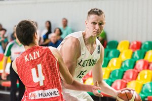 Prieš išvyką į Europos čempionatą – nerimas: „Turime nemažai vėlyvesnio brendimo krepšininkų“