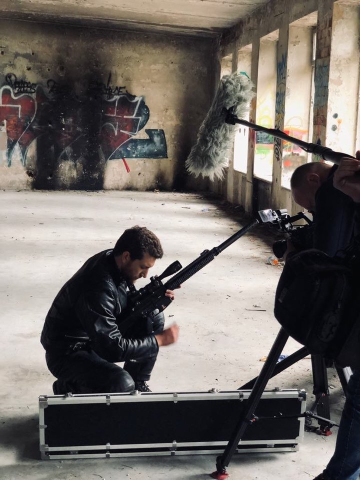 Serialo „Rimti reikalai“ filmavimo akimirka.<br>LNK nuotr.